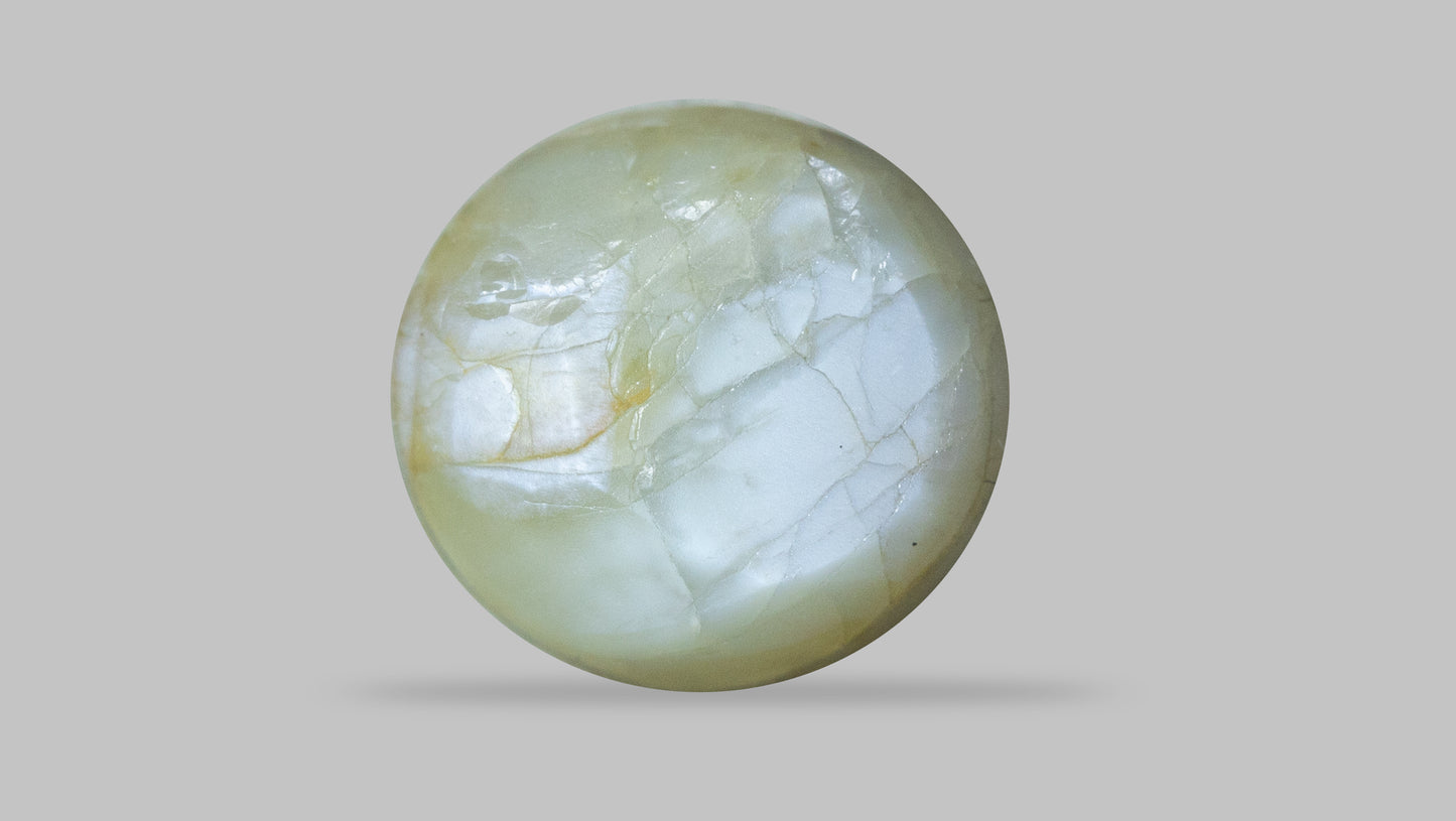 NATURAL CAT'S EYE (Lehsuniya) 4.45 Carats - Media 2