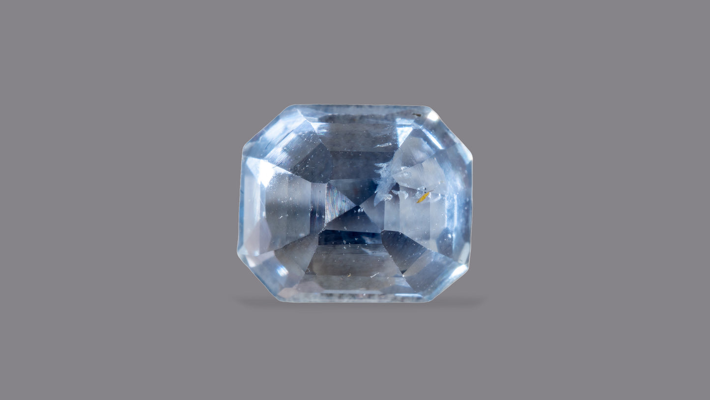 Natural Blue Sapphire (Neelam) 3.97 Carats - Media 2