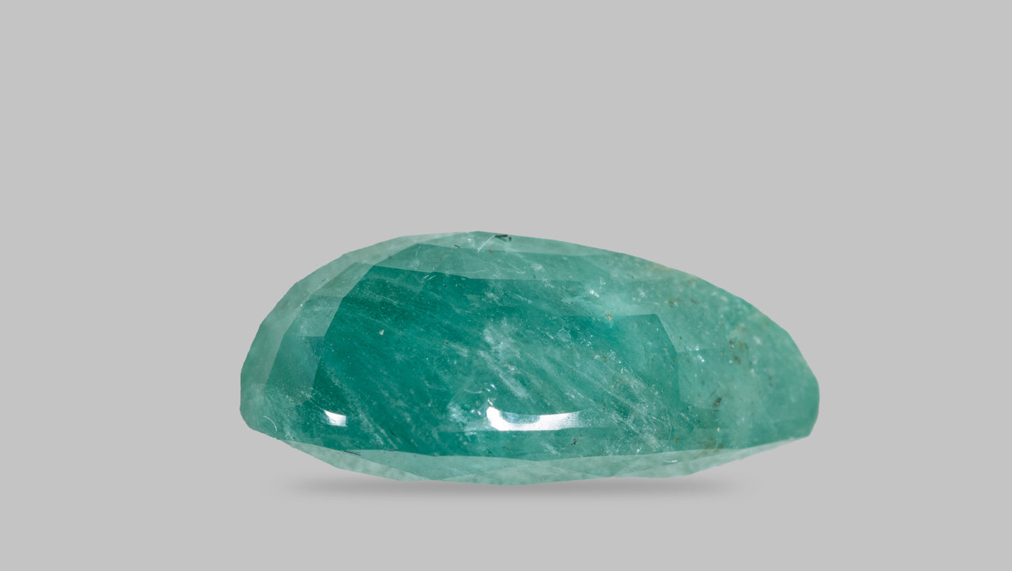 
                    
                      Minor Oil Natural Zambian Emerald (Panna) 10.03 Carats - Media 3
                    
                  