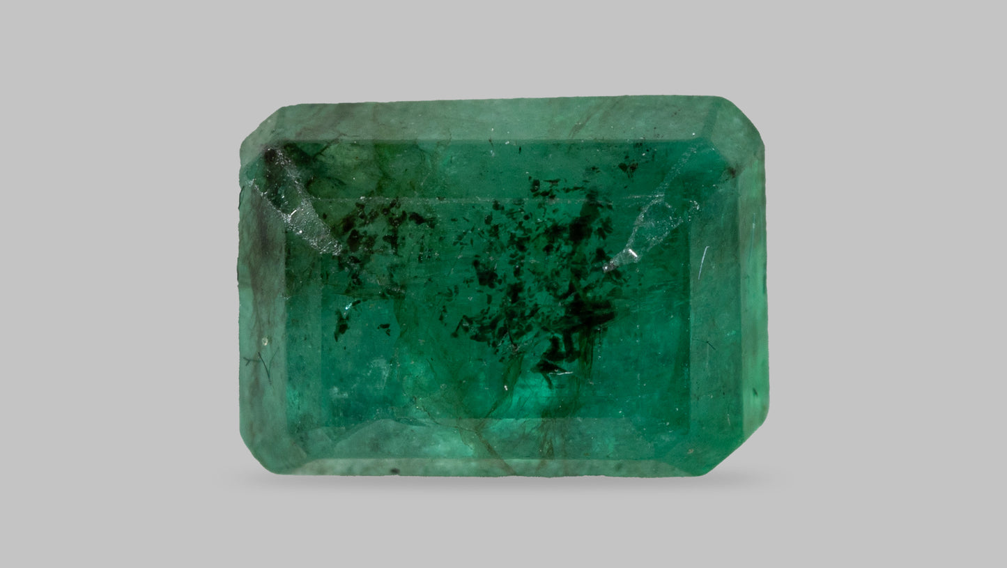 Minor Oil Natural Zambian Emerald (Panna) 2.30 Carats - Media 2