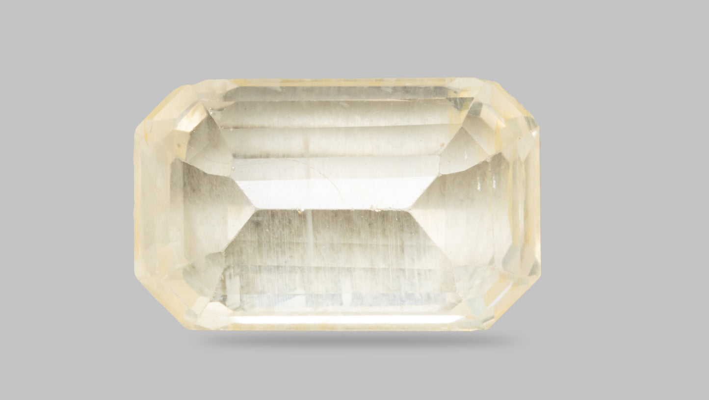 Natural Yellow Sapphire (Pukhraj) 5.71 Carats - Media 2
