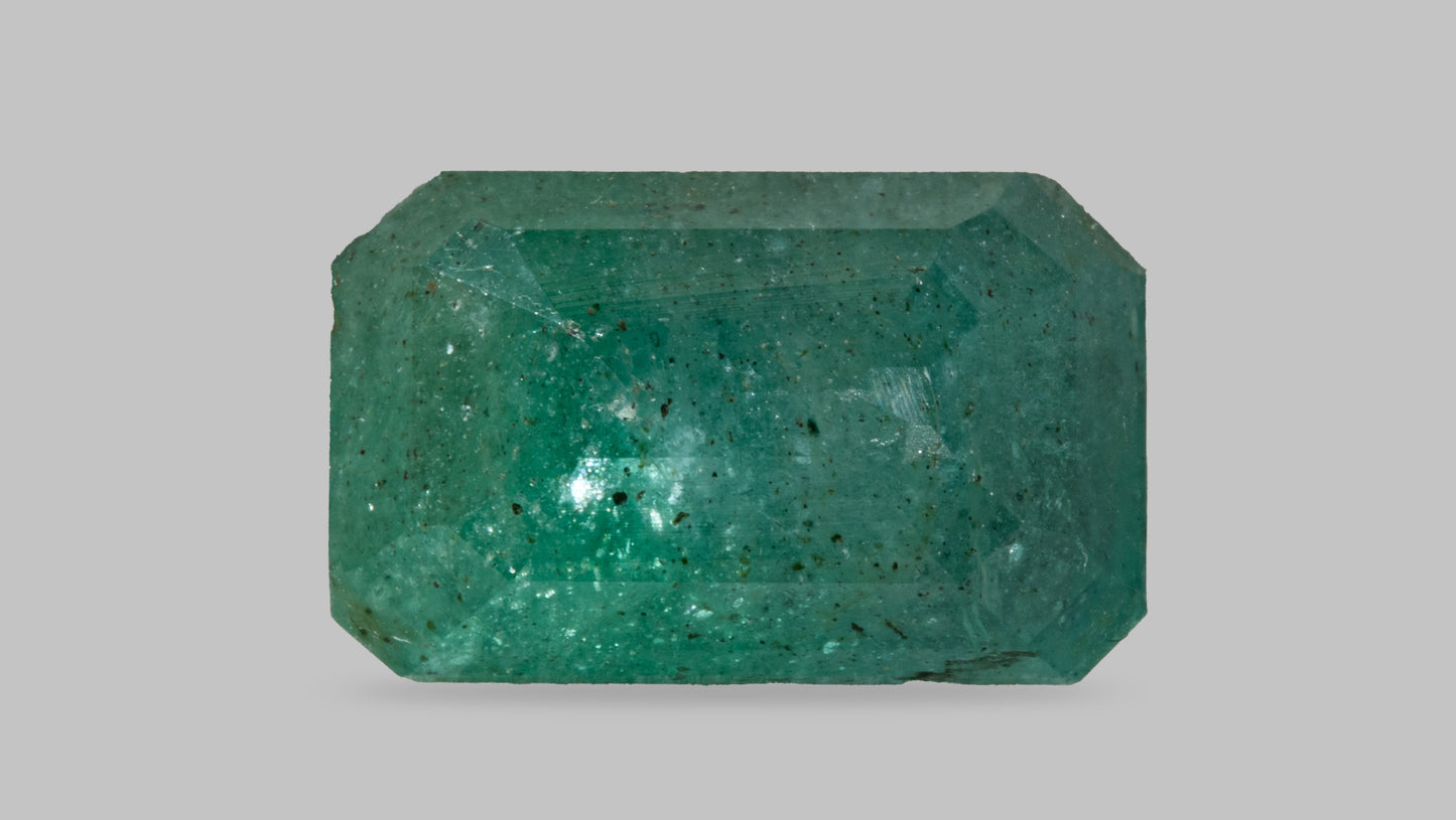 Natural Zambian Emerald (Panna) 3.76 Carats - Media 2