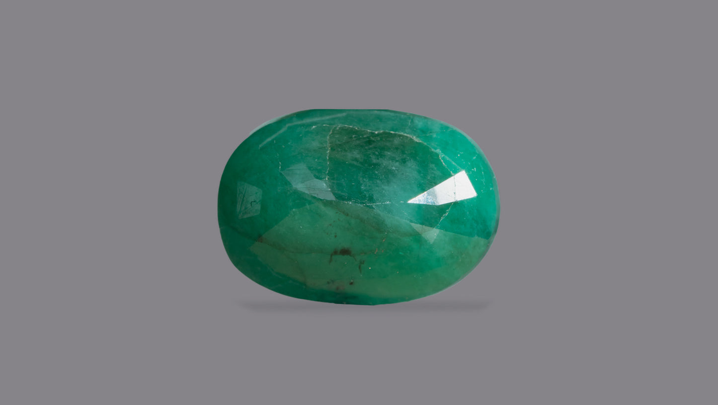 Natural Zambian Emerald (Panna) 5.04 Carats - Media 2