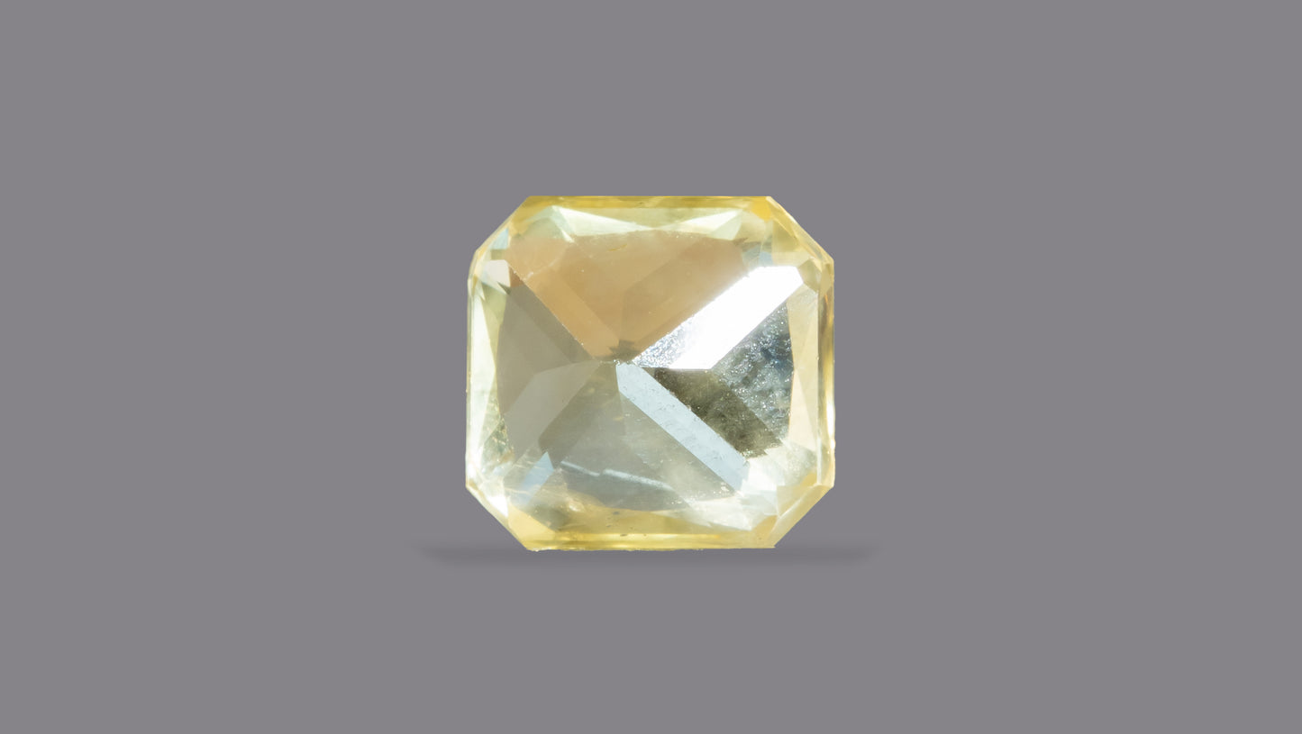 Natural Yellow Sapphire (Pukhraj) 2.06 Carats - Media 2
