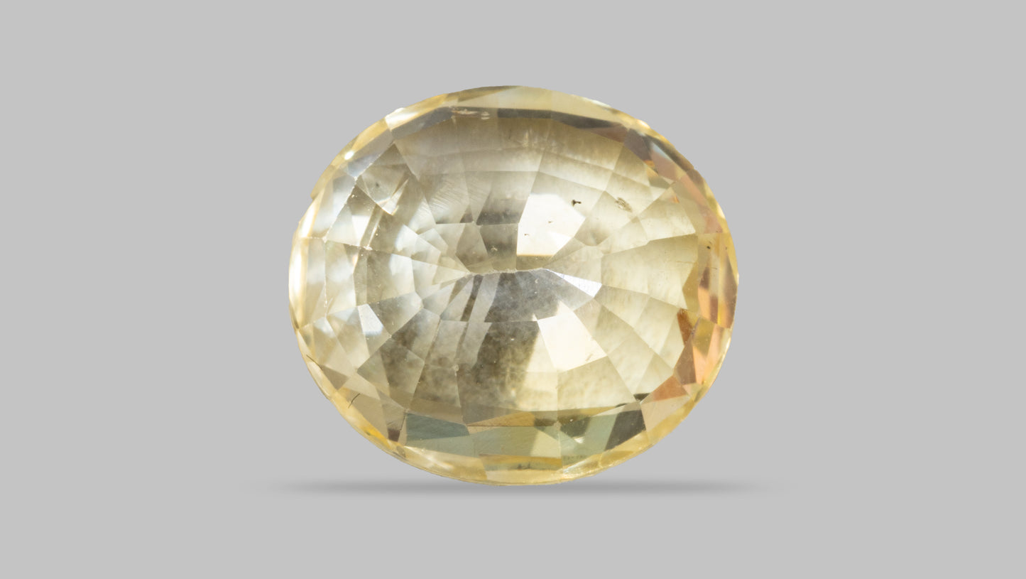 Natural Yellow Sapphire (Pukhraj) 3.88 Carats - Media 2