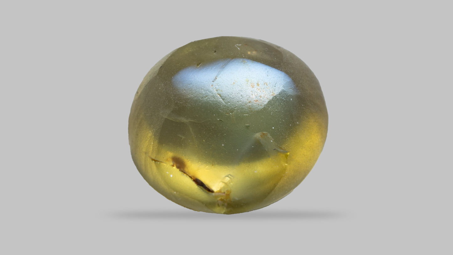 NATURAL CAT'S EYE (Lehsuniya) 8.90 Carats - Media 2