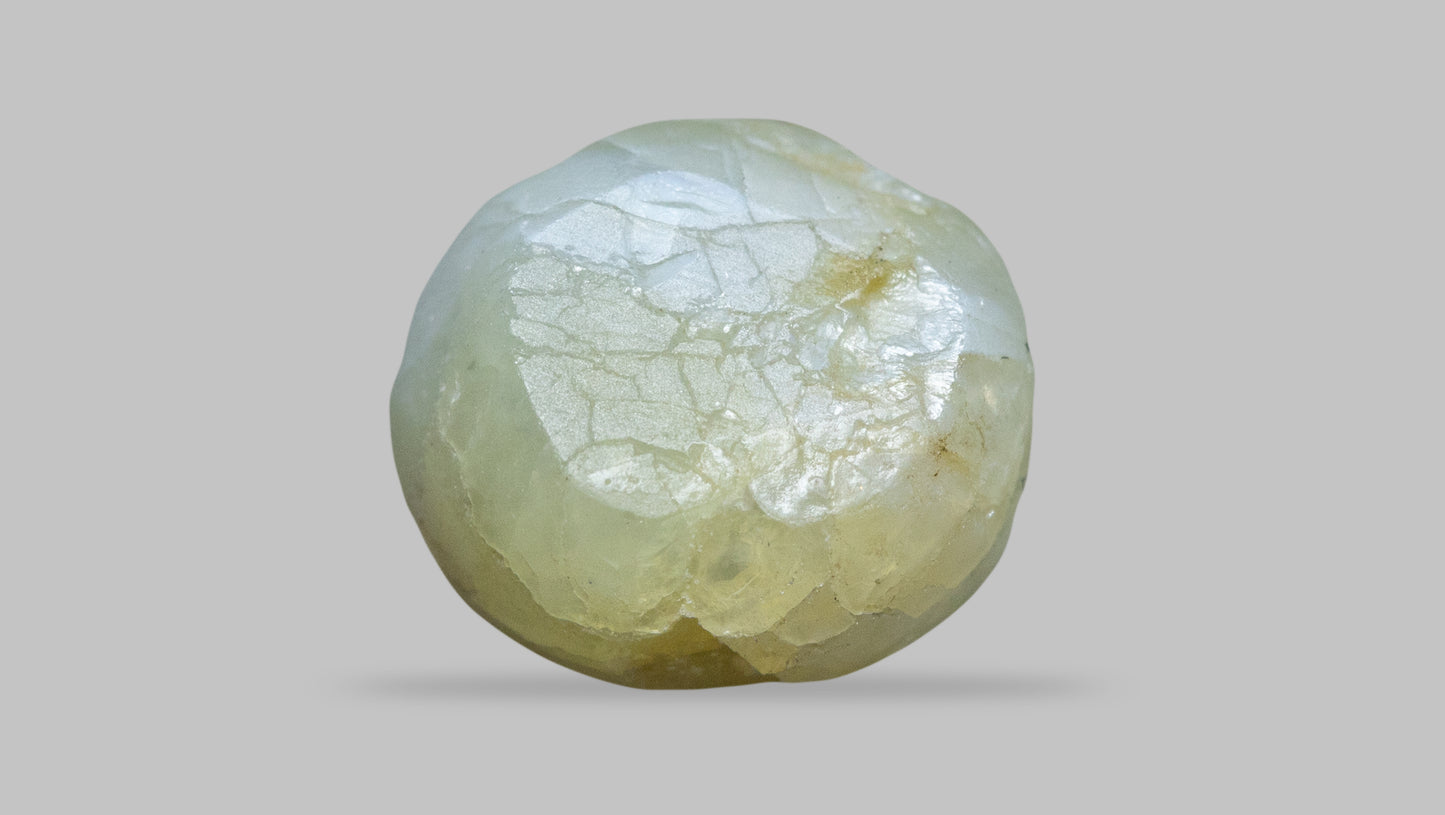 NATURAL CAT'S EYE (Lehsuniya) 4.13 Carats - Media 2
