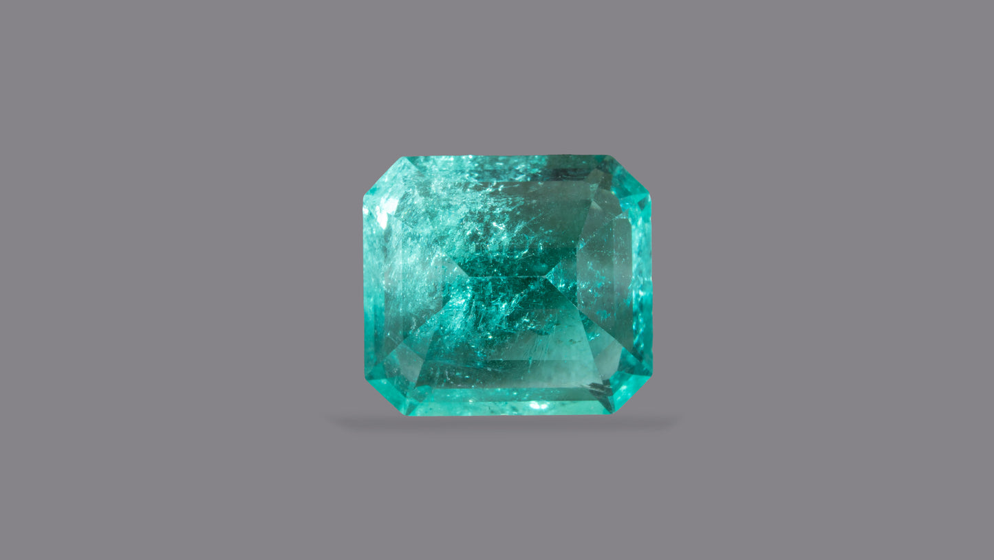 Natural Columbian Emerald (Panna) 4.32 Carats - Media 2