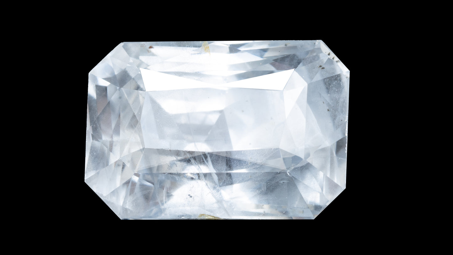 NATURAL WHITE SAPPHIRE  10.19 CARATS - White Sapphire (Safed Pukhraj)