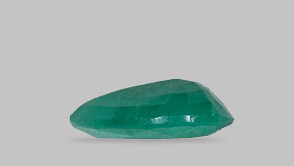 Minor Oil Natural Zambian Emerald (Panna) 3.52 Carats - Media 3