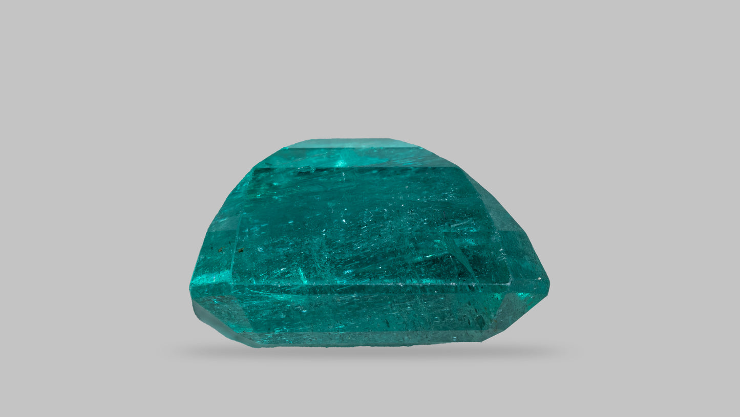 
                    
                      Minor Oil Natural Zambian Emerald (Panna) 6.10 Carats - Media 3
                    
                  