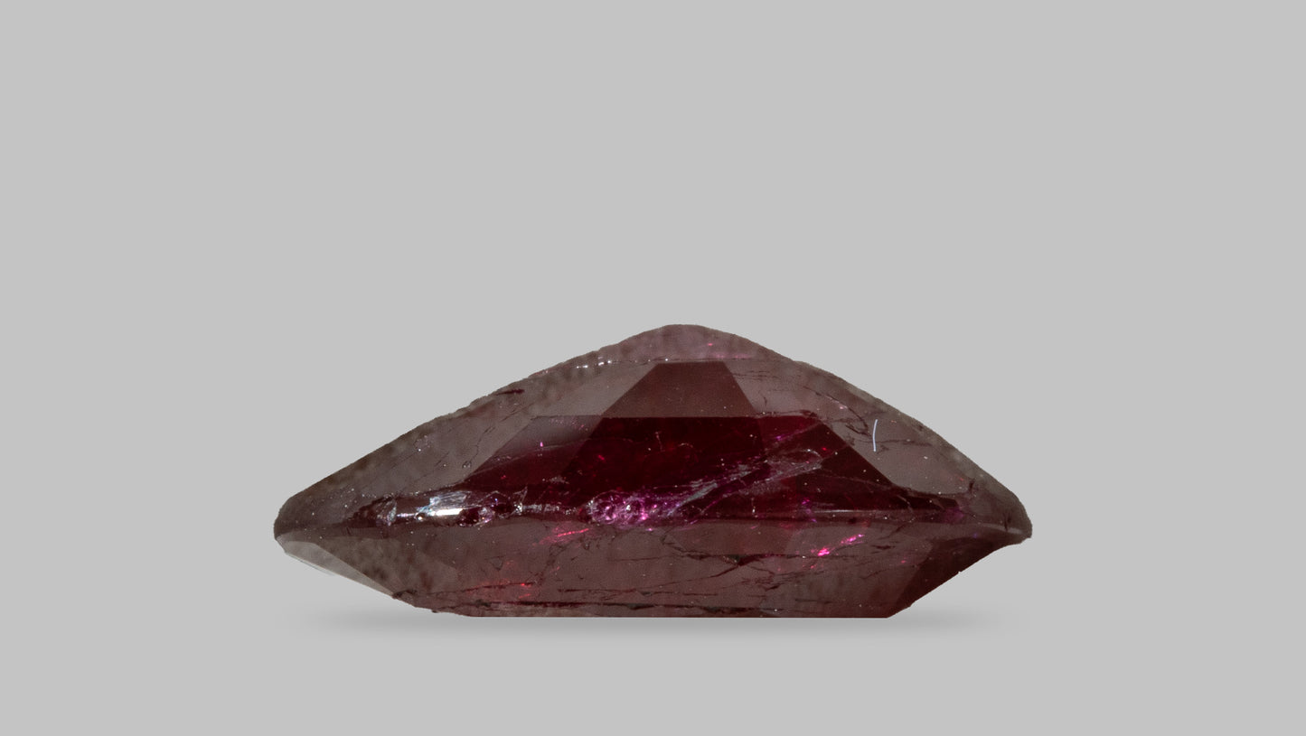 
                    
                      Natural Ruby (Manik) 3.88 Carats - Media 3
                    
                  