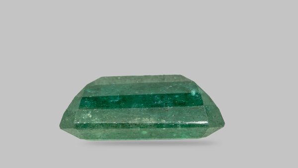 Natural Zambian Emerald (Panna) 4.06 Carats - Media 3