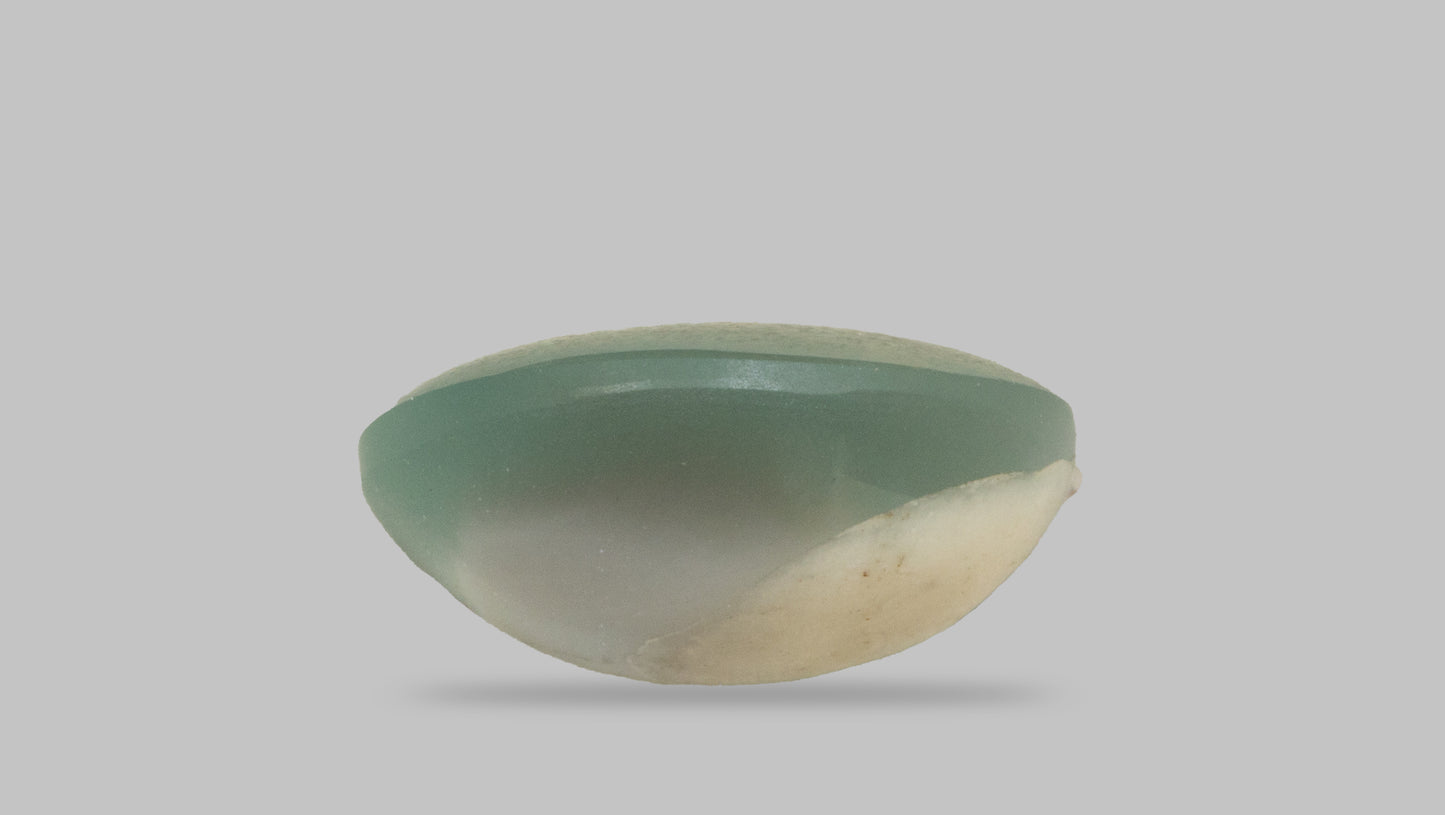 
                    
                      NATURAL CAT'S EYE (Lehsuniya) 6.73 Carats - Media 3
                    
                  