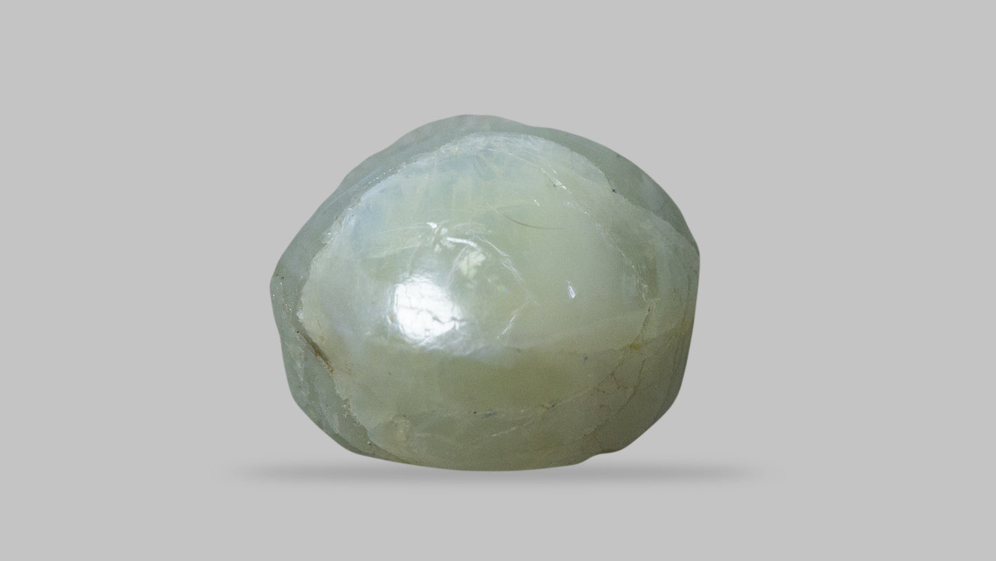 
                    
                      NATURAL CAT'S EYE (Lehsuniya) 4.50 Carats - Media 3
                    
                  