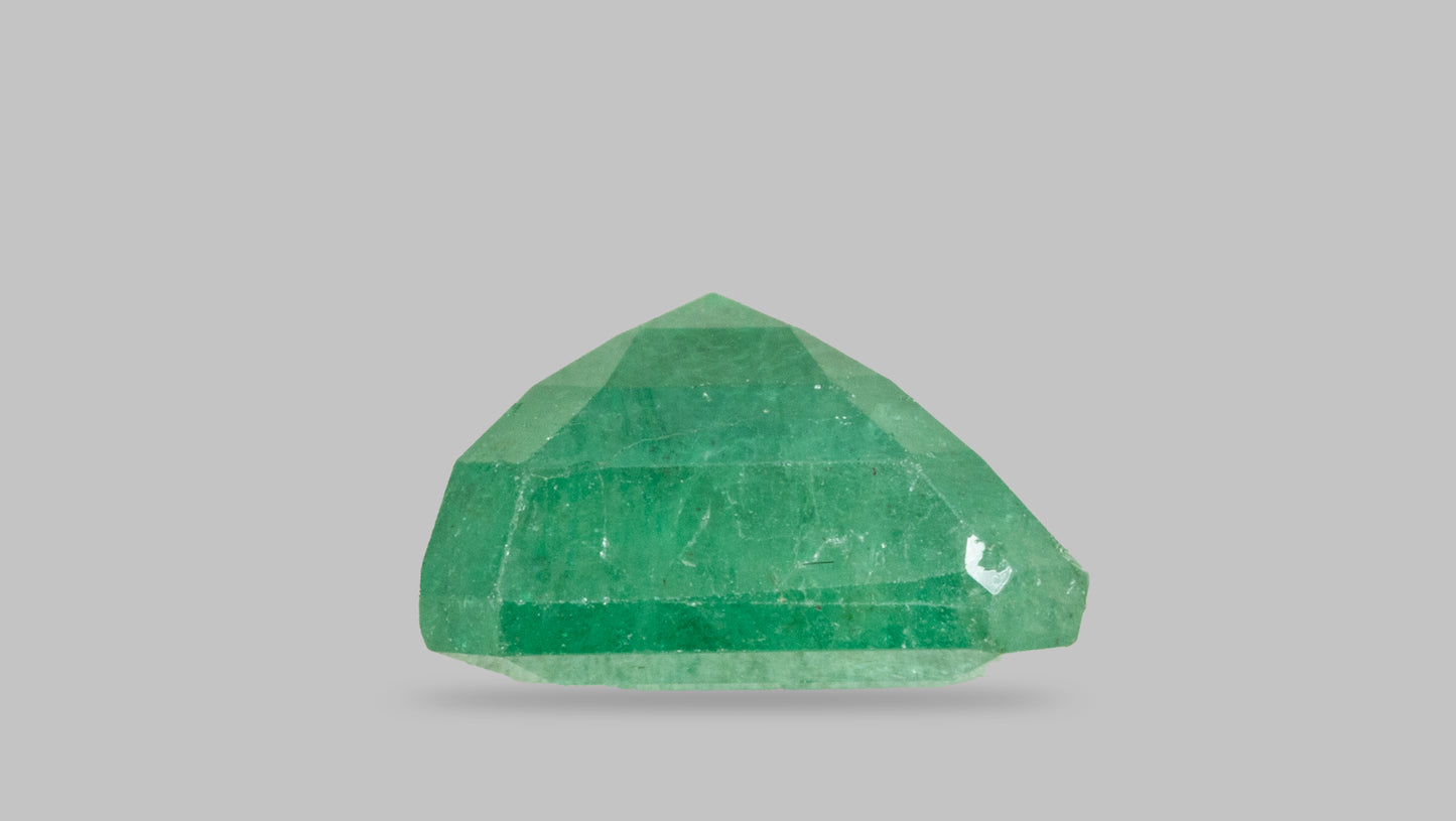 
                    
                      Natural Zambian Emerald (Panna) 3.84 Carats - Media 3
                    
                  
