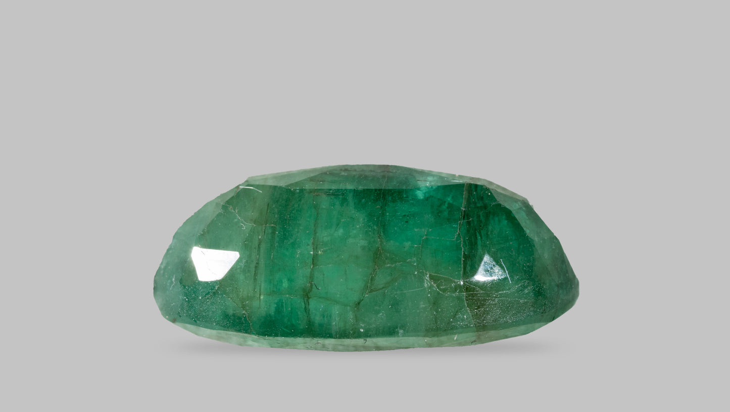 Minor Oil Natural Zambian Emerald (Panna) 4.89 Carats - Media 2