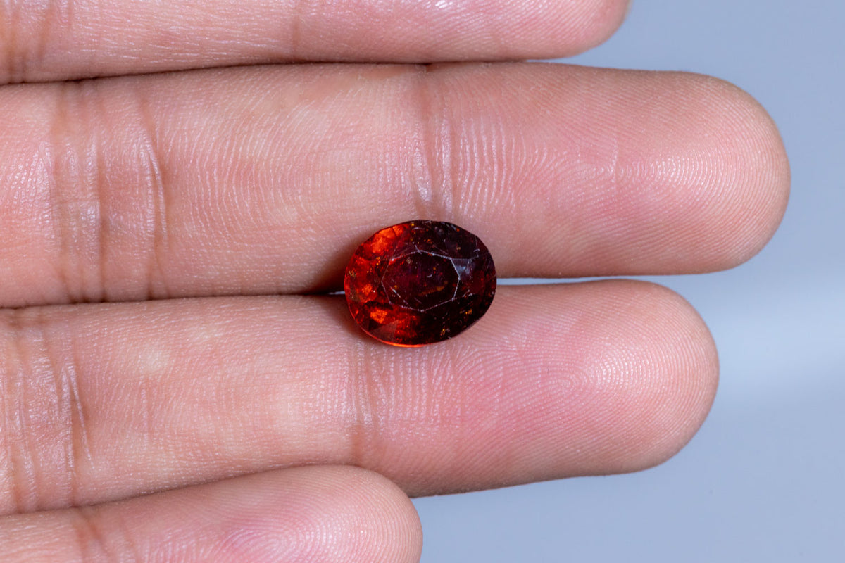 NATURAL HESSONITE (GOMED) 6.61 CARATS