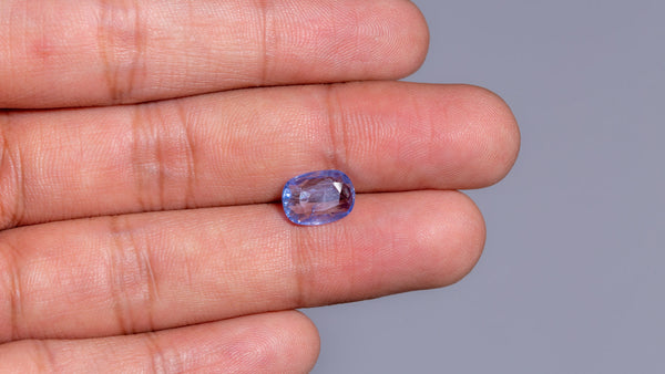 Natural Blue Sapphire (Neelam) 3.47 Carats - Media 4