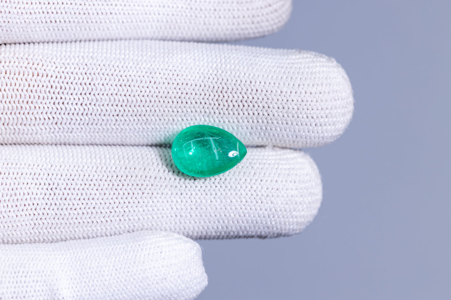 
                    
                      Natural Columbian Emerald (Panna) 10.95 Carats - Media 4
                    
                  