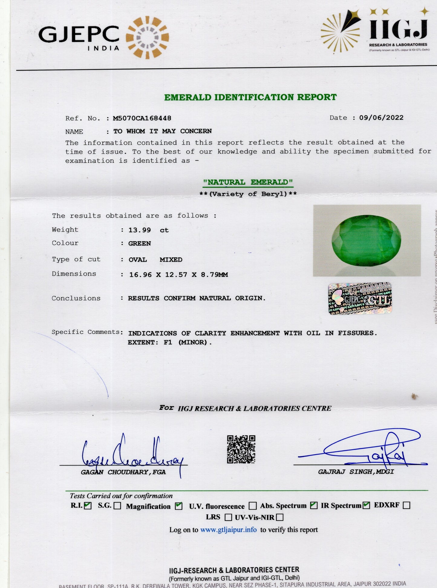 
                    
                      Minor Oil Natural Zambian Emerald (Panna) 13.99 Carats - Media 6
                    
                  