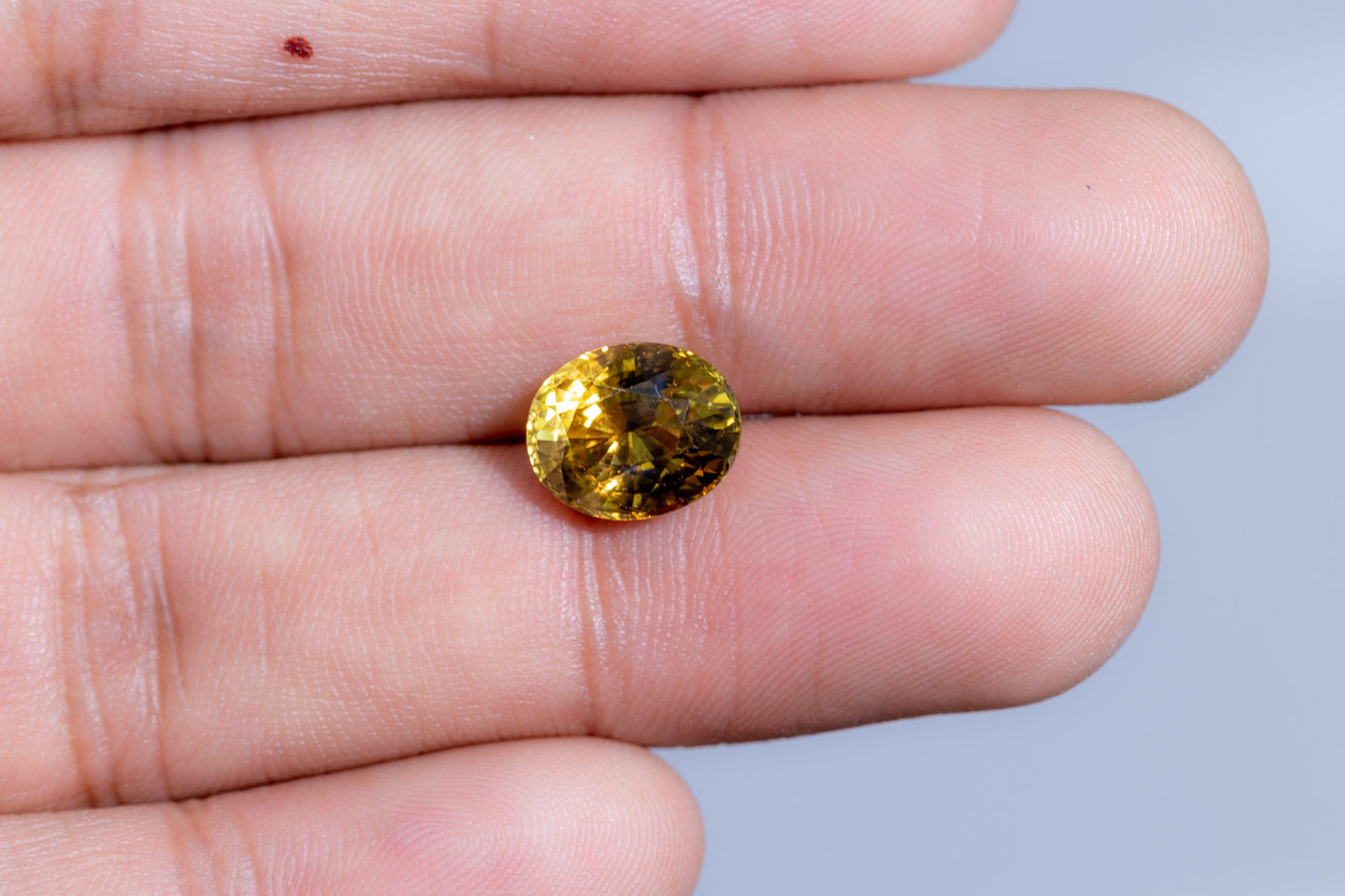 
                    
                      NATURAL ALEXANDRITE 5.29 CARATS - Media 4
                    
                  