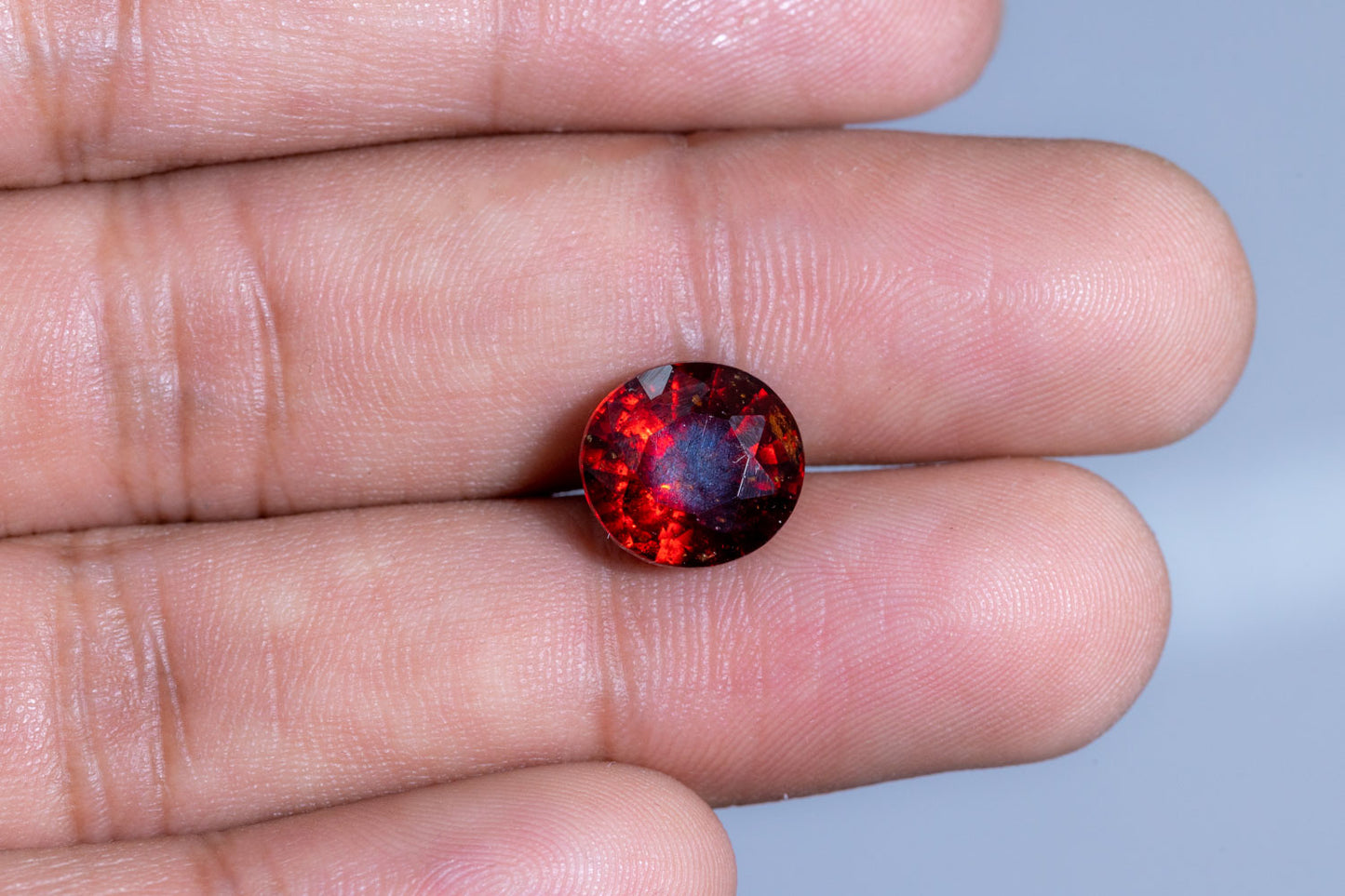 
                    
                      NATURAL HESSONITE (GOMED) 6.63 CARATS - Media 4
                    
                  