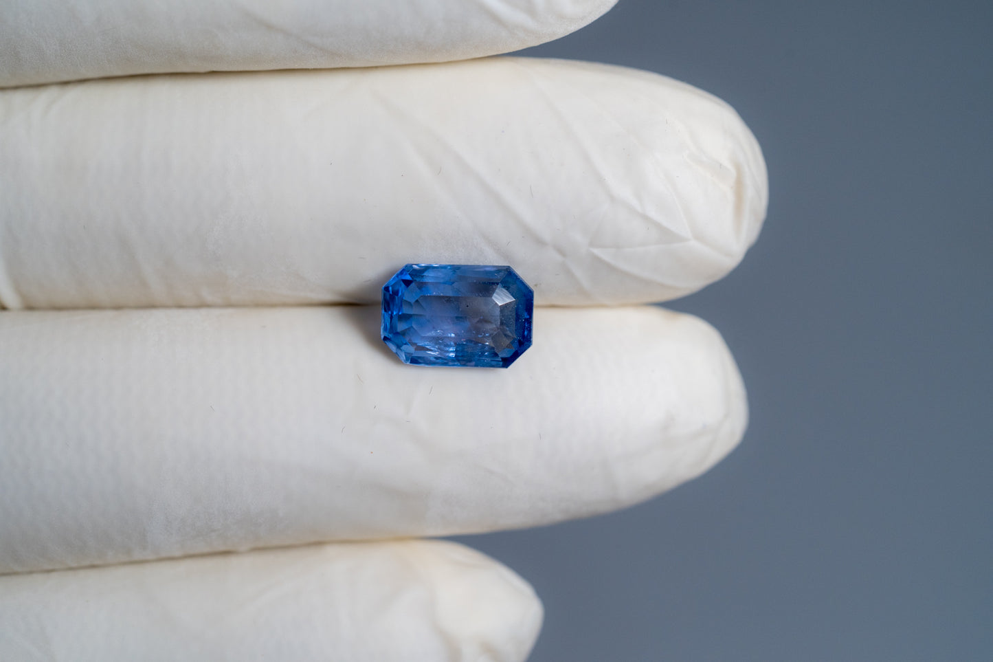 
                    
                      Natural Blue Sapphire (Neelam) 4.37 Carats - Media 3
                    
                  