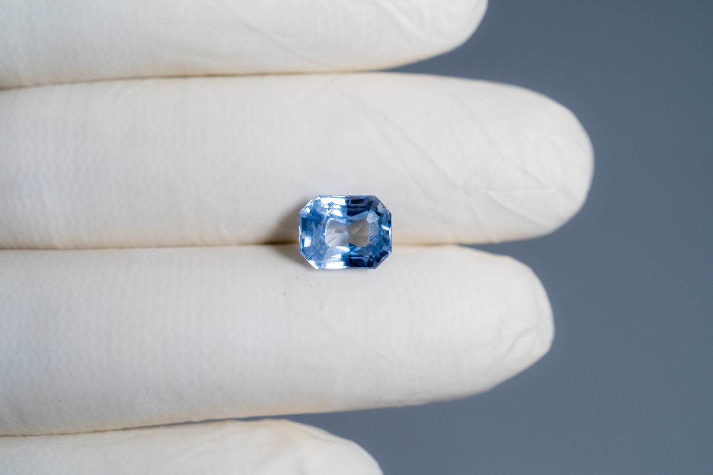 
                    
                      Natural Blue Sapphire (Neelam) 4.93 Carats - Media 3
                    
                  