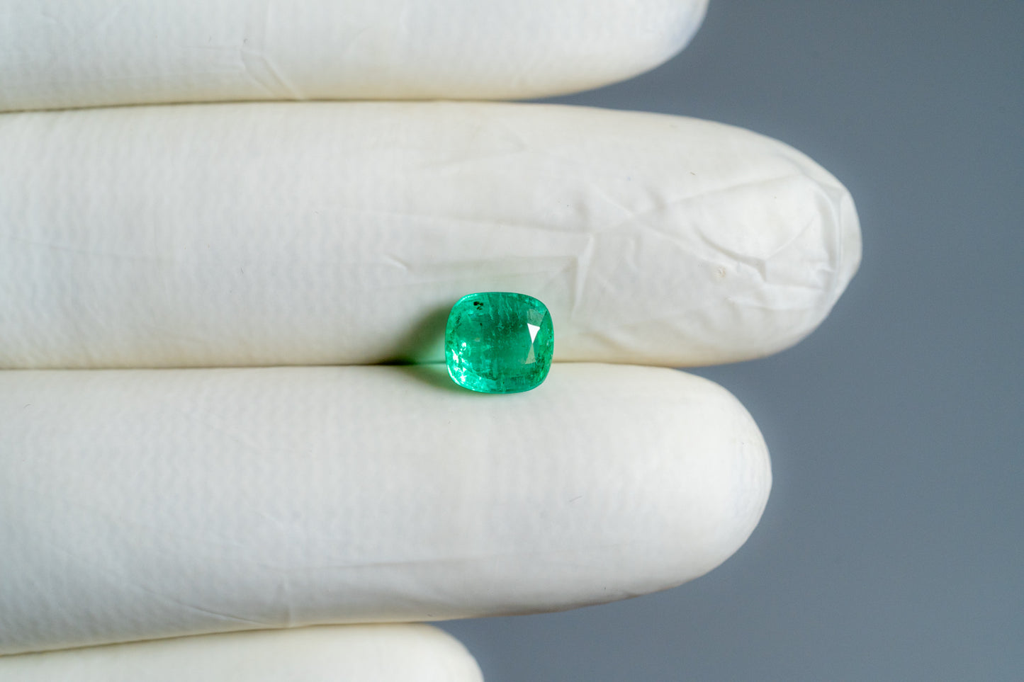 
                    
                      Natural Zambian Emerald (Panna) 1.66 Carats - Media 3
                    
                  