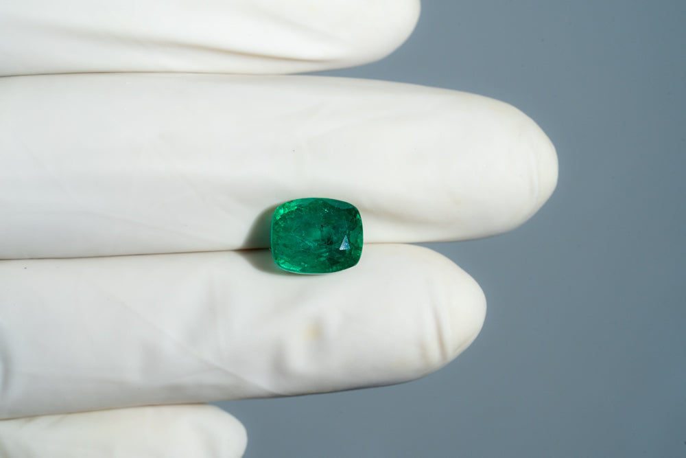 
                    
                      Natural Zambian Emerald (Panna) 3.92 Carats - Media 3
                    
                  