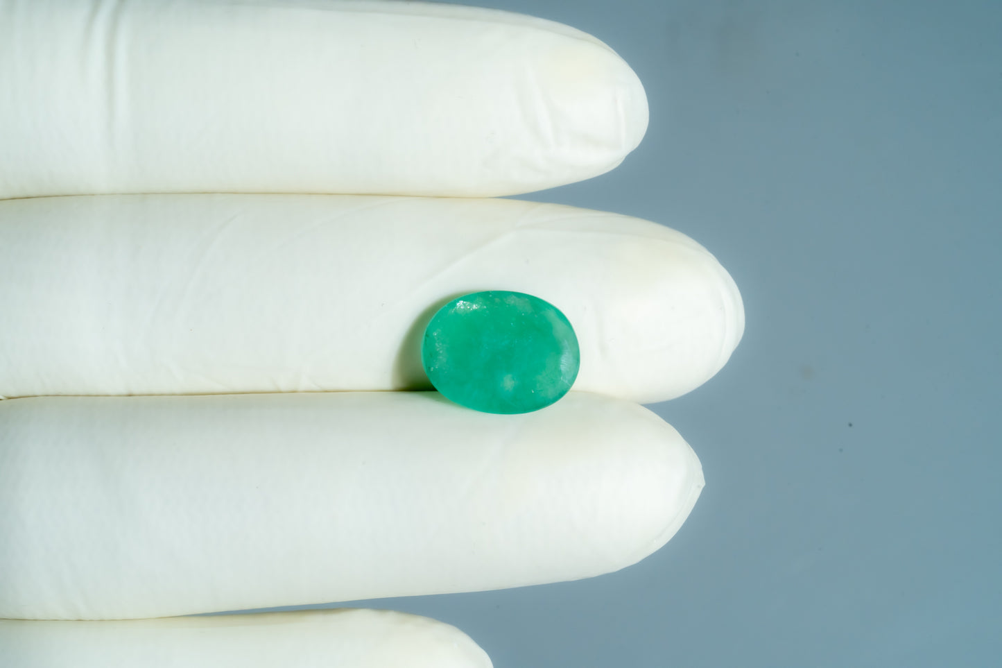 
                    
                      Natural Zambian Emerald (Panna) 4.81 Carats - Media 3
                    
                  