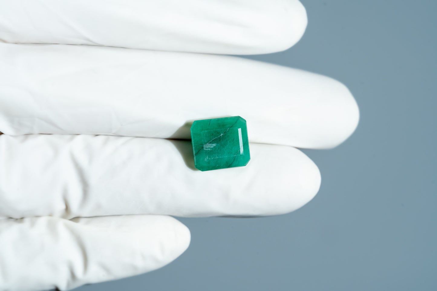 
                    
                      Natural Zambian Emerald (Panna) 7.64 Carats - Media 4
                    
                  