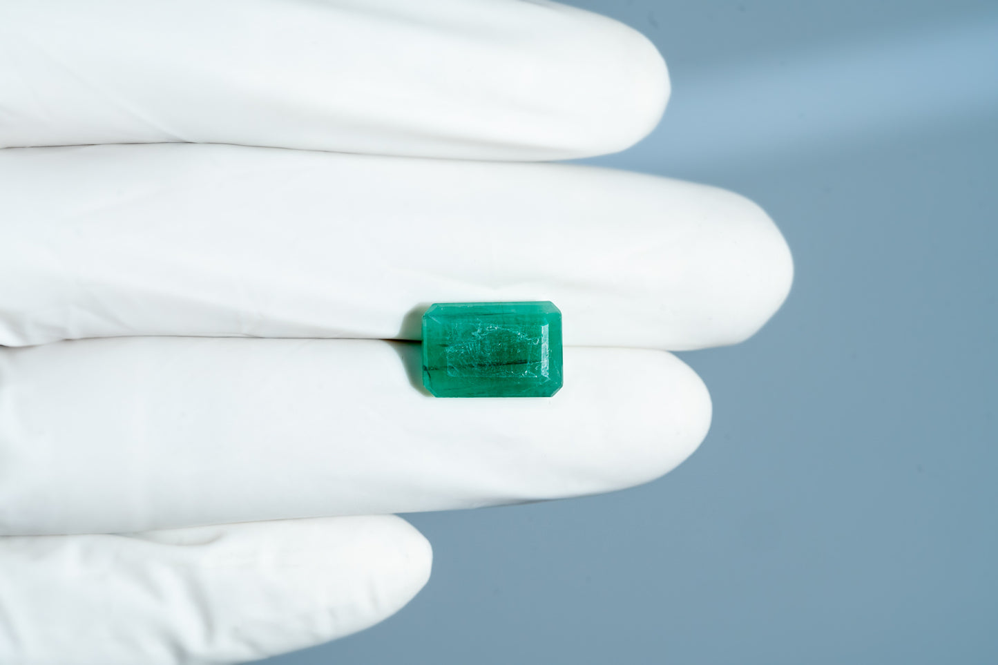 
                    
                      Natural Zambian Emerald (Panna) 6.84 Carats - Media 4
                    
                  