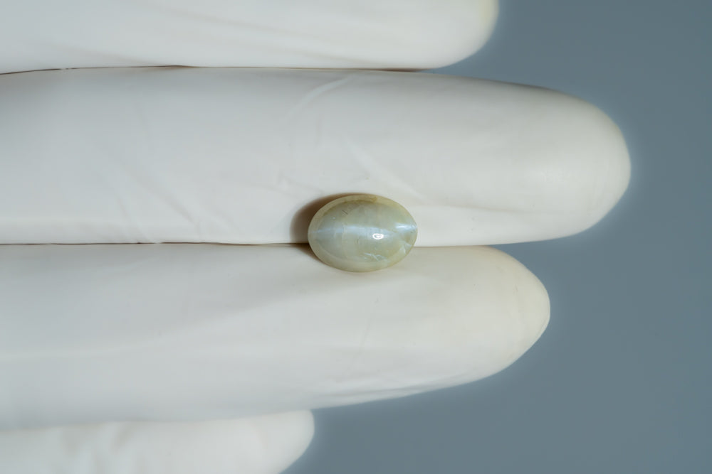 
                    
                      NATURAL CAT'S EYE (Lehsuniya) 5.76 CARATS - Media 4
                    
                  
