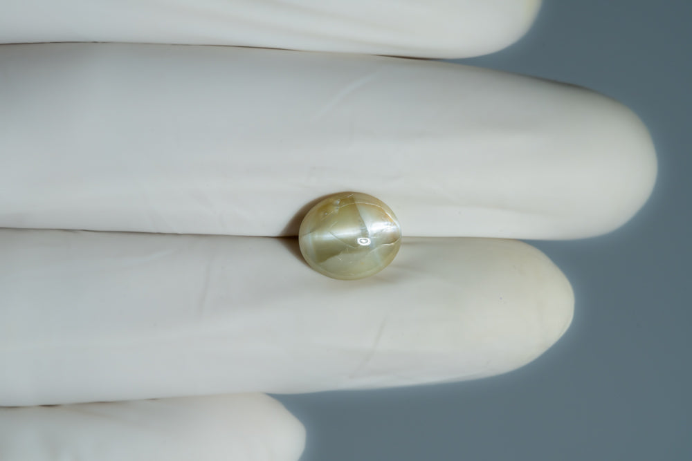 
                    
                      NATURAL CAT'S EYE (Lehsuniya) 4.38 CARATS - Media 4
                    
                  