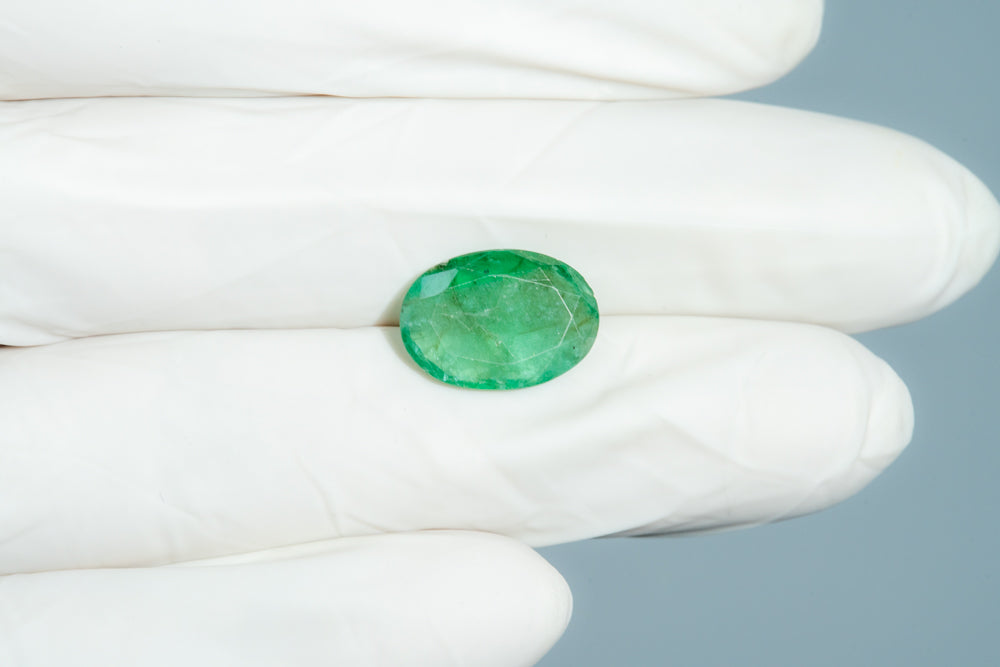 
                    
                      Natural Zambian Emerald (Panna) 5.24 Carats - Media 4
                    
                  
