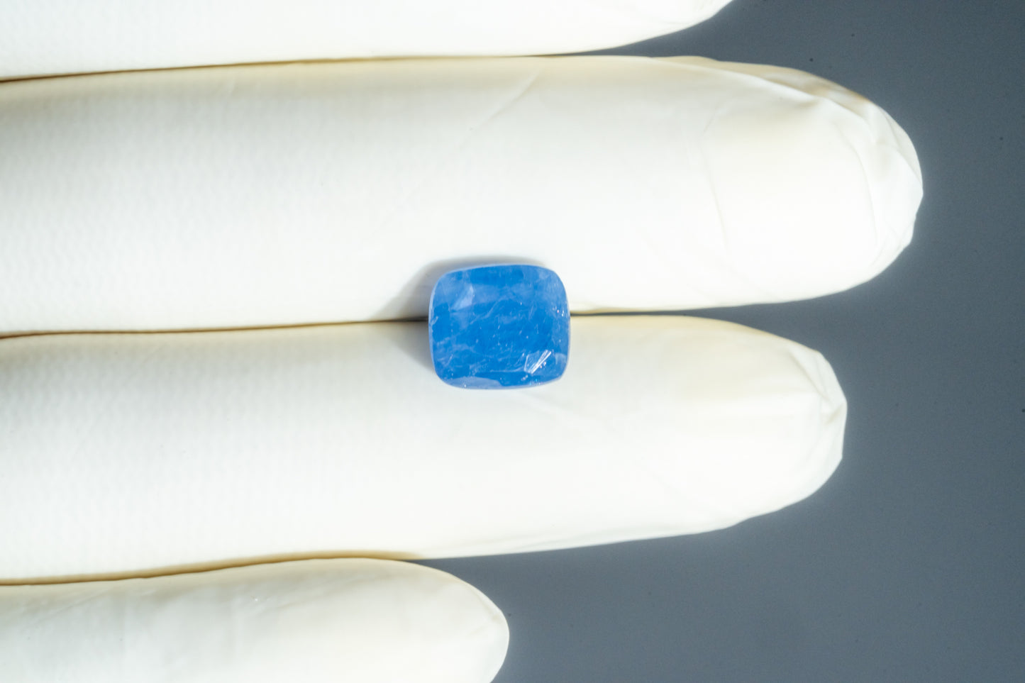 
                    
                      Natural Blue Sapphire (Neelam) 6.73 Carats - Media 3
                    
                  