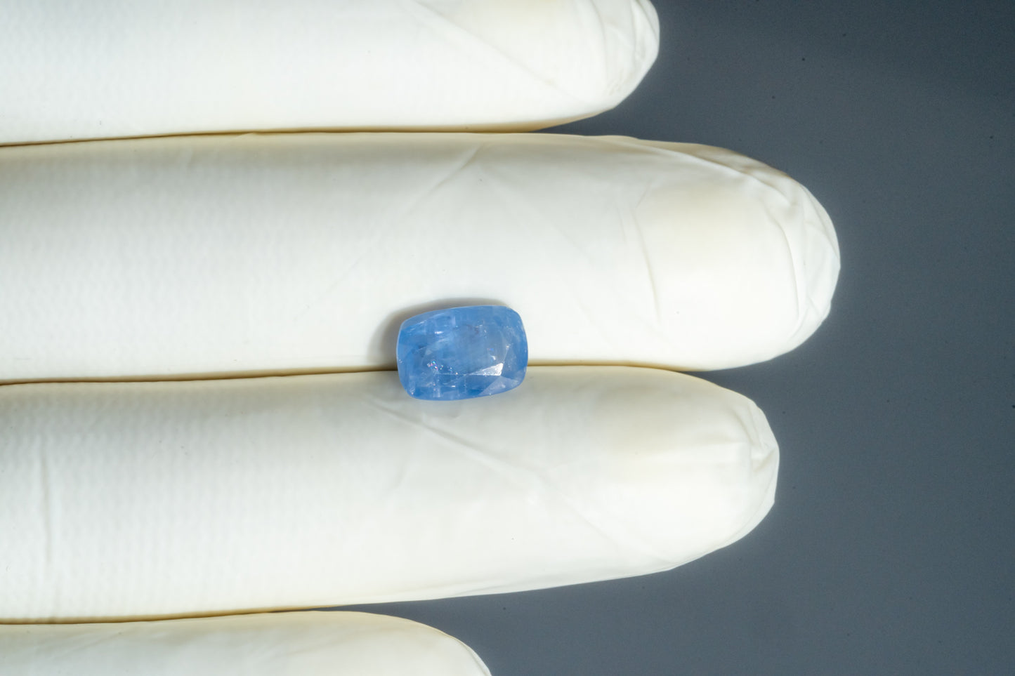 
                    
                      Natural Blue Sapphire (Neelam) 4.05 Carats - Media 3
                    
                  