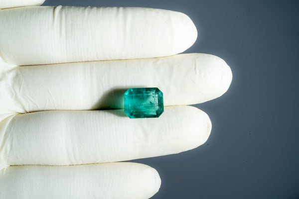 Natural Zambian Emerald (Panna) 10.58 Carats - Media 3