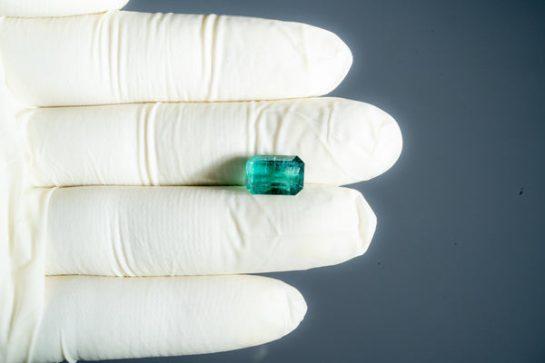 Natural Zambian Emerald (Panna) 6.10 Carats - Media 3