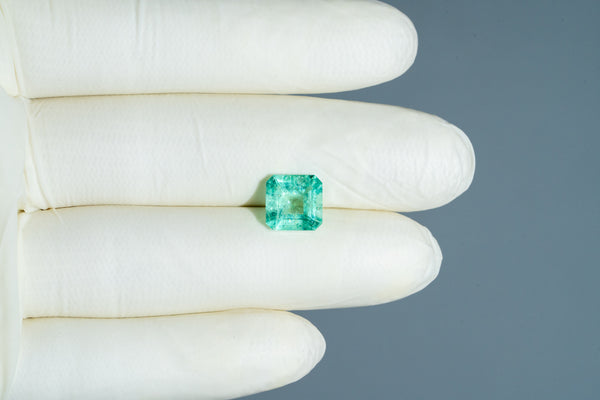 Natural Columbian Emerald (Panna) 3.52 Carats - Media 3