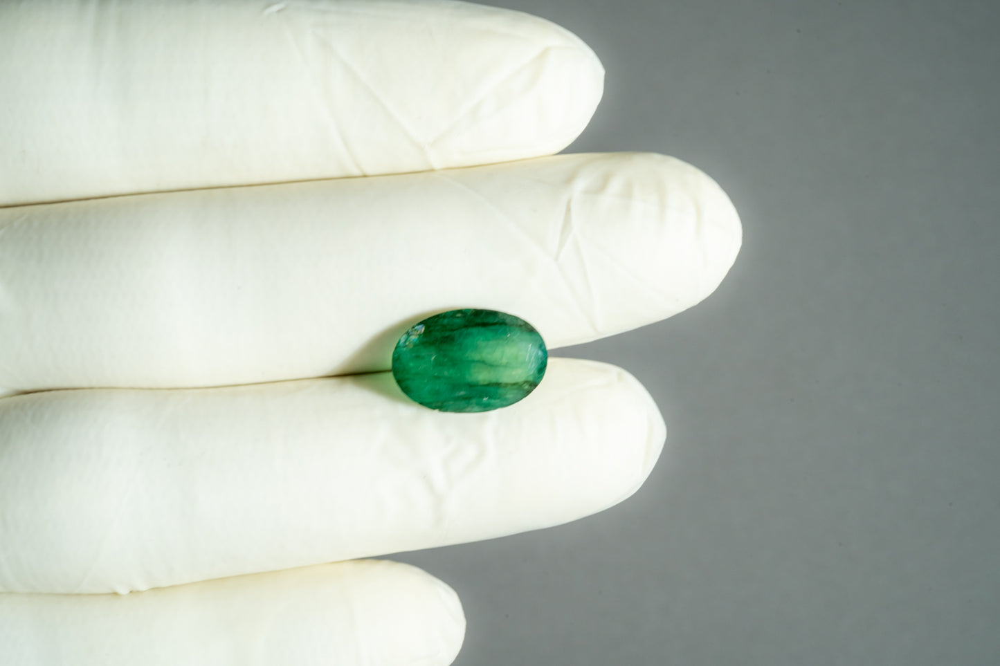 
                    
                      Natural Zambian Emerald (Panna) 5.95 Carats - Media 3
                    
                  