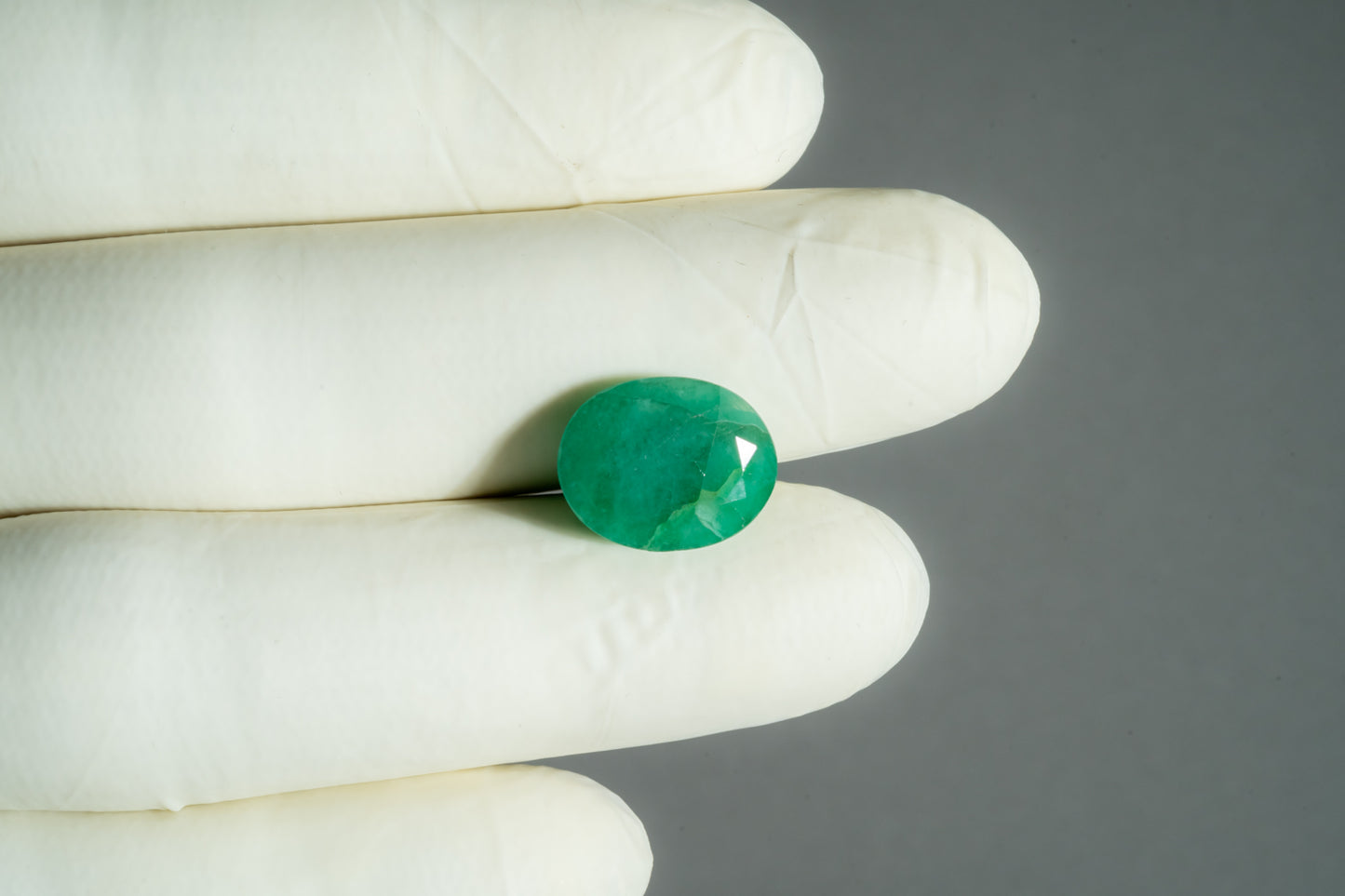Natural Zambian Emerald (Panna) 8.79 Carats - Media 3