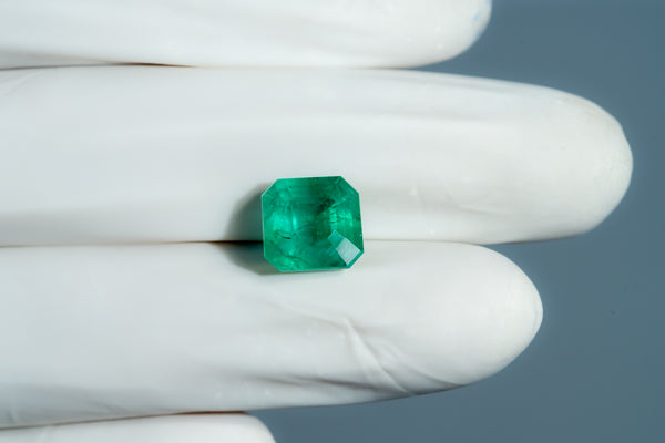 Natural Zambian Emerald (Panna) 5.88 Carats - Media 4