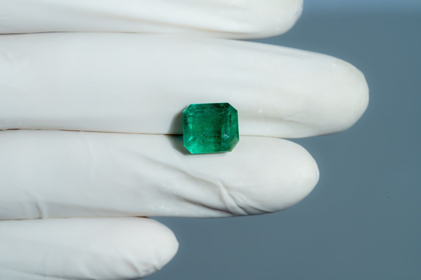 
                    
                      Natural Zambian Emerald (Panna) 6.67 Carats - Media 4
                    
                  