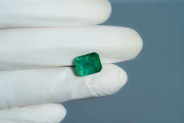 Natural Zambian Emerald (Panna) 5.66 Carats - Media 4