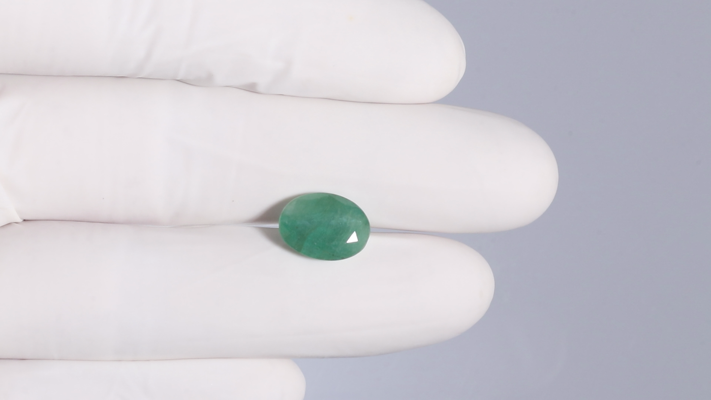 
                    
                      Natural Zambian Emerald (Panna) 4.46 Carats - Media 4
                    
                  