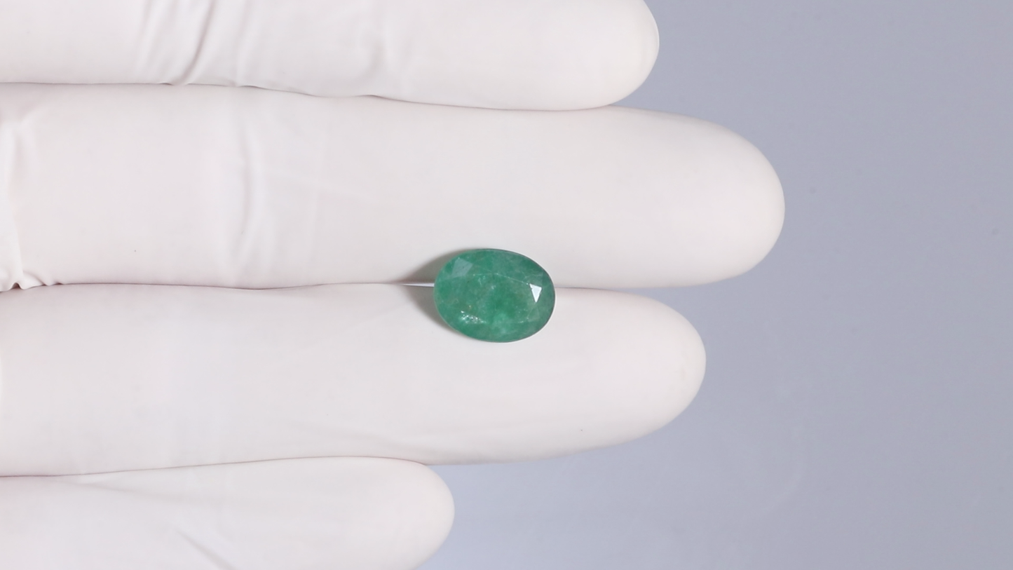 
                    
                      Natural Zambian Emerald (Panna) 3.83 Carats - Media 3
                    
                  