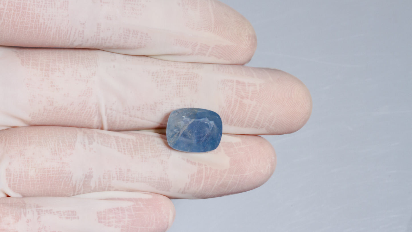 
                    
                      Natural Blue Sapphire (Neelam) 11.23 Carats - Media 4
                    
                  